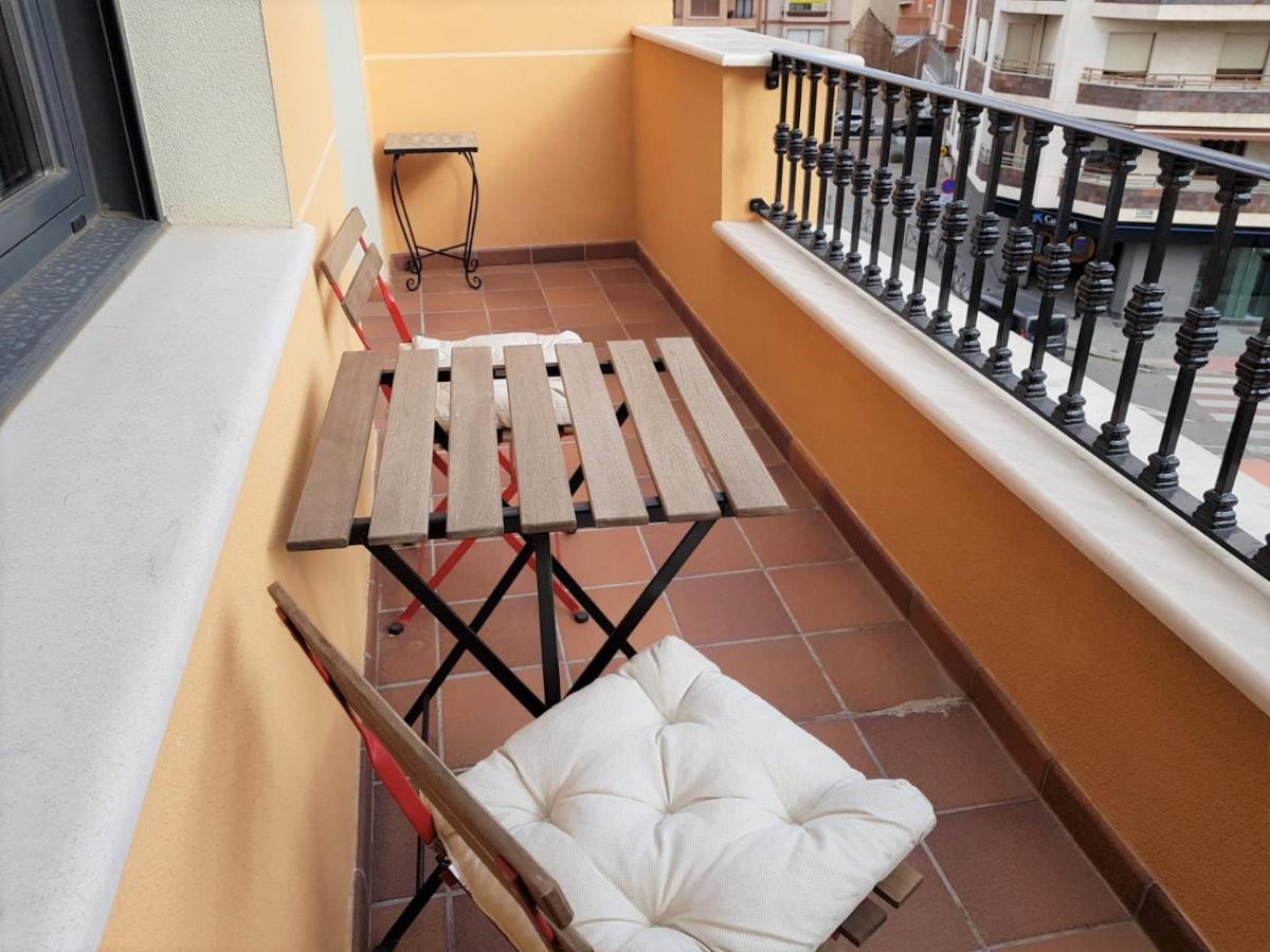 Apartamentos Aranda - Atico Duero اراندا دي دويرو المظهر الخارجي الصورة